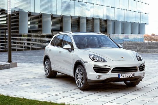 Erstes SUV von Porsche: Der Erstauflage des Cayenne ließ der Sportwagenhersteller ab 2010 die zweite Generation folgen.