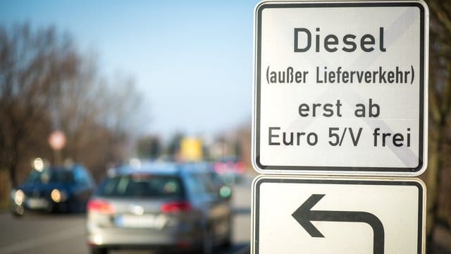 Daten die bei der Kontrolle von Fahrverboten erhoben werden, sollen laut Koaltition spätestens nach zwei Wochen gelöscht werden. Daten die bei der Kontrolle von Fahrverboten erhoben werden, sollen laut Koaltition spätestens nach zwei Wochen gelöscht werden.