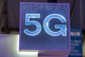 Der Standard 5G ist das große Thema der Mobilfunkbranche, hier an einem Stand beim Mobile World Congress in Barcelona.