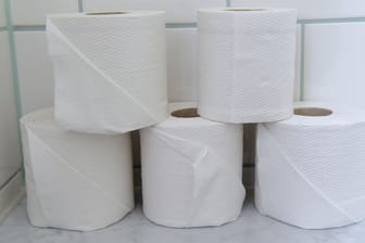 Toilettenpapier: Eine Gemeinde hat kräftig vorgesorgt.