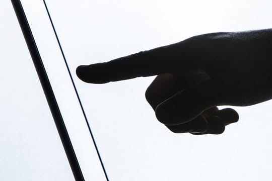 2018 wurden 3096 berechtigt gemeldete Internet-Inhalte von den Plattformen gelöscht.