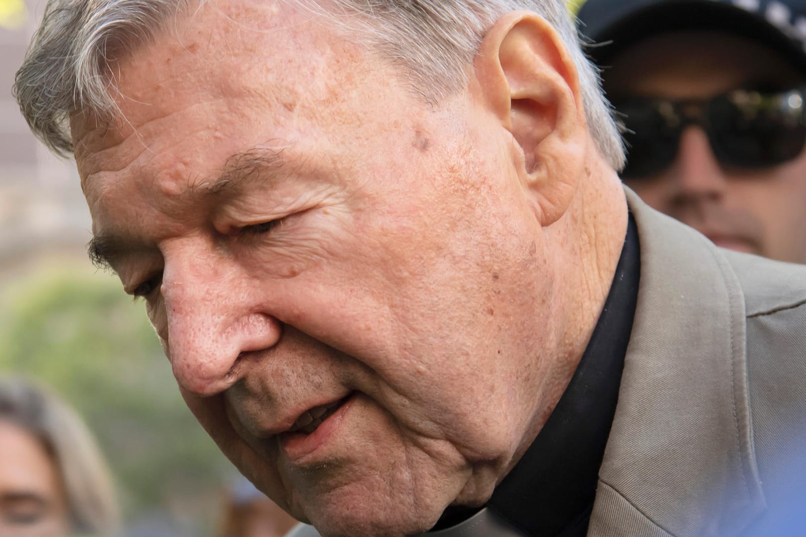 Kardinal George Pell: Der ehemalige Finanzchef des Vatikans ist wegen sexuellen Missbrauchs von Minderjährigen zu sechs Jahren Haft verurteilt worden.
