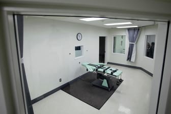 Eine Injektionszelle in Kalifornien: Die Todesstrafe soll in dem US-Bundesstaat wieder verbannt werden.