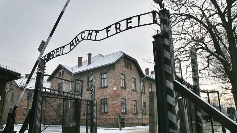 "Arbeit macht frei": Die Toraufschrift ist Sinnbild für die Schrecken in den Konzentrationslagern der Nazis.