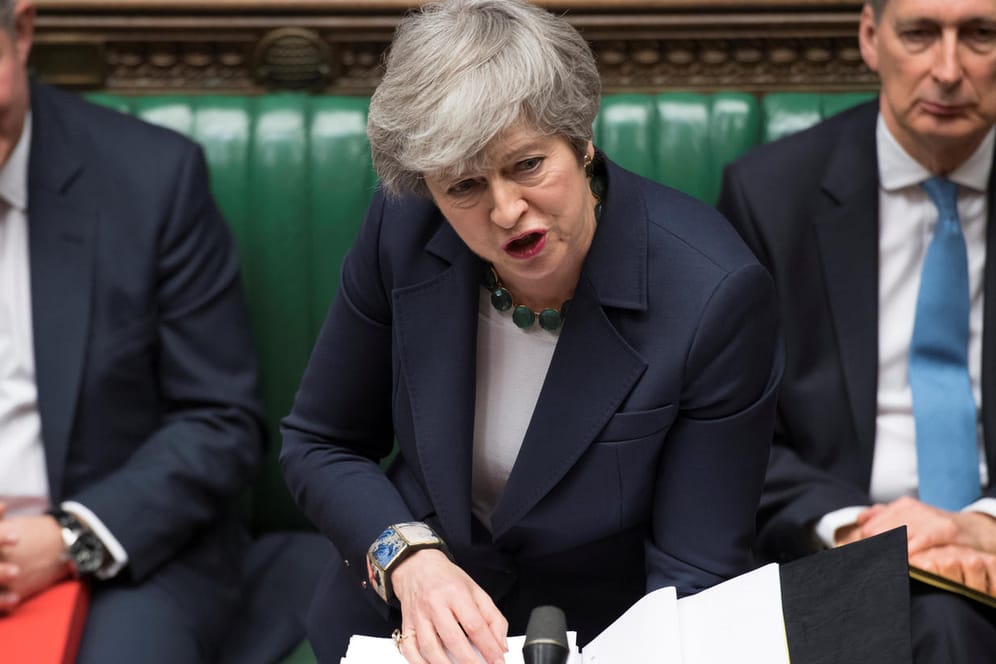 Theresa May spricht im britischen Unterhaus: Die britische Premierministerin hat die EU um einen Aufschub des Brexits gebeten.