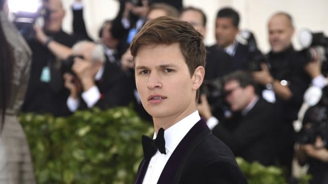 Ansel Elgort im letzten Jahr bei der Party des Jahres - der "Met Gala".