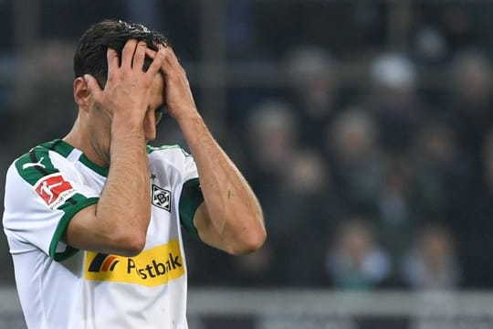 Gladbachs Stürmer Lars Stindl will mit den Borussen den Heimfluch beenden.