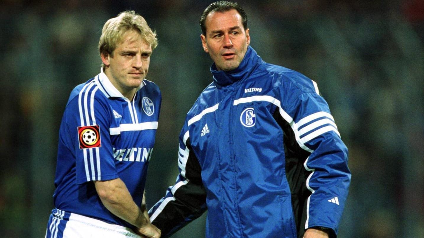 Duo aus alten Tagen: Stevens (r.) und Büskens als Trainer und Spieler im Jahr 2000.