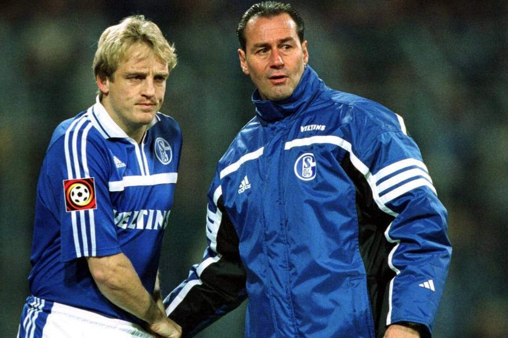 Duo aus alten Tagen: Stevens (r.) und Büskens als Trainer und Spieler im Jahr 2000.