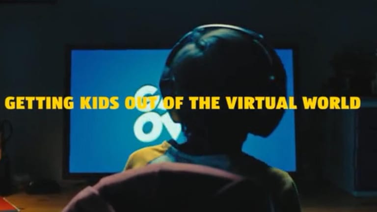 "Kinder aus der virtuellen Welt holen" – das ist das Ziel der Aldi-Kampagne "Teatime Takedown".