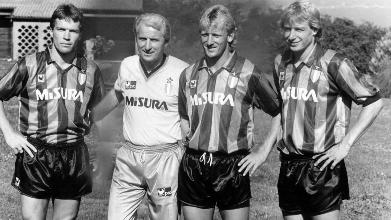 Deutsches Trio: Als Inter-Mailand-Trainer 1989 mit Lothar Matthäus, Andreas Brehme und Jürgen Klinsmann (v. li.).