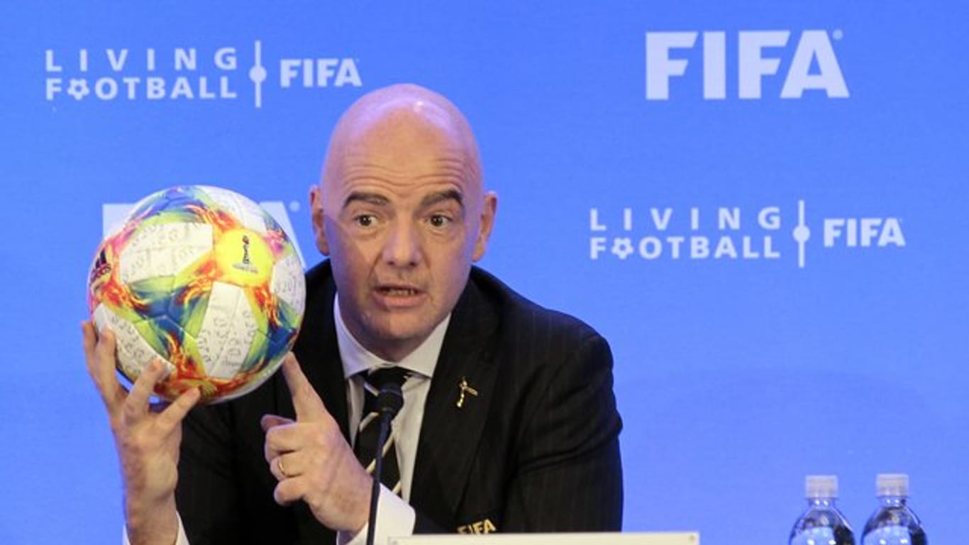 Muss für seine Expansionspolitik noch reichlich Überzeugungsarbeit leisten: FIFA-Präsident Gianni Infantino.
