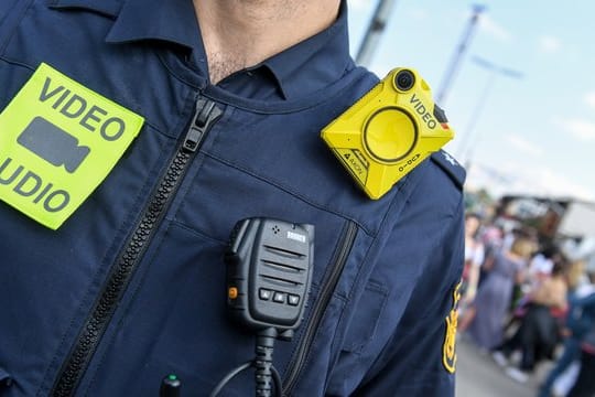 Bodycams wirken in aufgeheizten Situationen oft deeskalierend.
