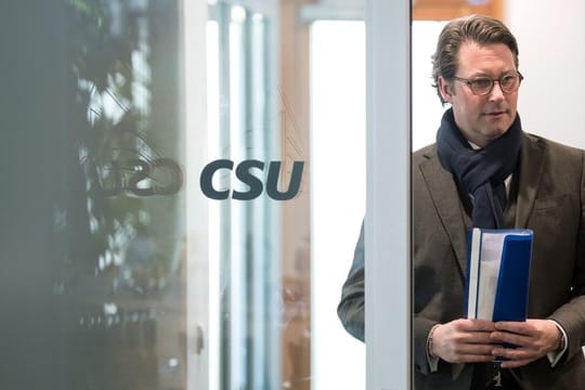 Bundesverkehrsminister Andreas Scheuer soll Klimaziele für seinen Bereich definieren, lehnt dies jedoch ab.