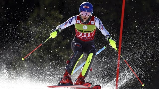 Mikaela Shiffrin gewinnt auch den Slalom in Soldeu.