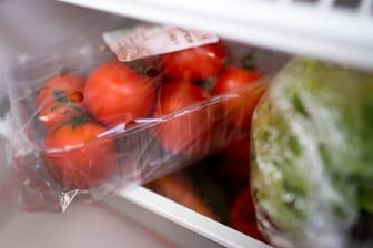 Gemüse in einem Kühlschrank: Eine Dating-App verkuppelt Singles anhand ihres Kühlschrank-Inhalts.