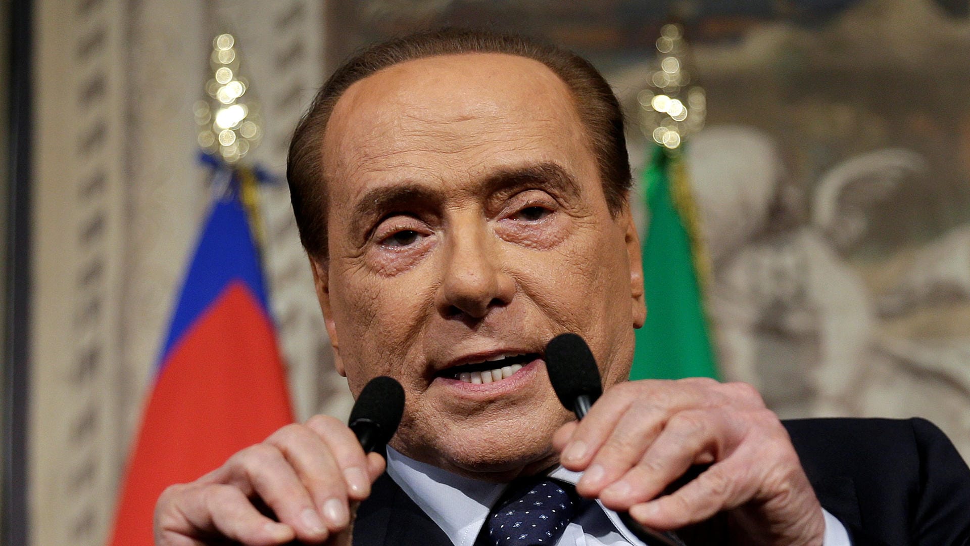 Silvio Berlusconi: Der Ex-Ministerpräsidenten musste sich vor Gericht für seine berüchtigten Sexpartys verantworten.