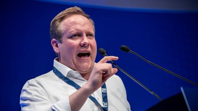 Der neue JU-Vorsitzende Tilman Kuban spricht auf dem Deutschlandtag des Unionsnachwuchses. Der neue JU-Vorsitzende Tilman Kuban spricht auf dem Deutschlandtag des Unionsnachwuchses.