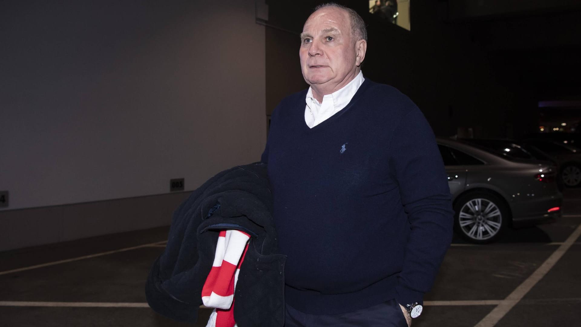 Uli Hoeneß äußerte sich nach dem Spiel gegen Mainz auch zur Partie am vergangenen Mittwoch gegen Liverpool.