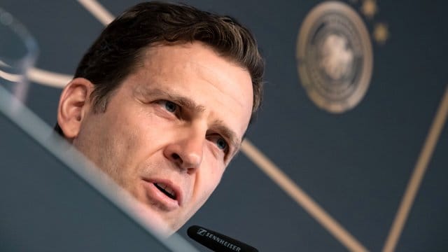 DFB-Direktor Oliver Bierhoff nahm zum Umbruch in der Nationalmannschaft Stellung. DFB-Direktor Oliver Bierhoff nahm zum Umbruch in der Nationalmannschaft Stellung.