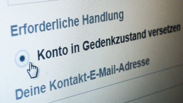 Konto-Einstellungen am Computer: Wurde zu Lebzeiten eine Vertrauensperson ernannt, kann sie sich nach dem Tod um die Rechte und Pflichten aus Verträgen mit Internetdiensten kümmern.