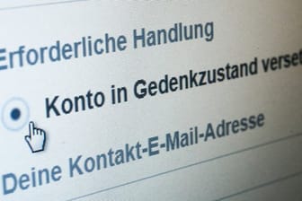 Konto-Einstellungen am Computer: Wurde zu Lebzeiten eine Vertrauensperson ernannt, kann sie sich nach dem Tod um die Rechte und Pflichten aus Verträgen mit Internetdiensten kümmern.