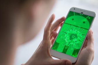 Ein "infiziertes" Smartphone: Viele Antivirenprogramme für Android taugen nichts.