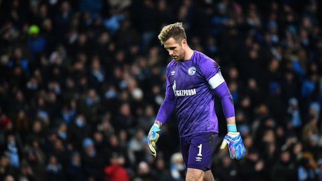 Der FC Schalke 04 muss vorerst auf Torwart Ralf Fährmann verzichten.