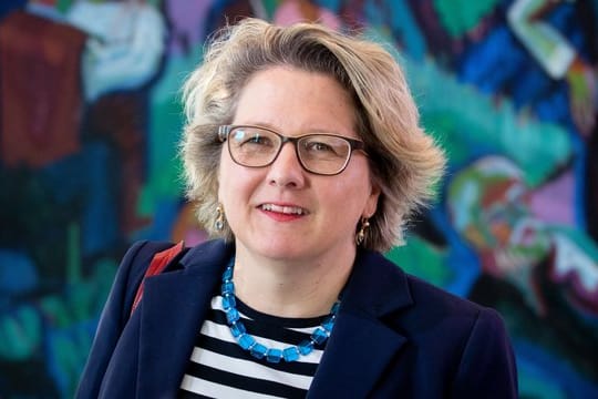 Der Entwurf eines Klimaschutzgesetzes, den Umweltministerin Schulze vorgelegt hat, stößt in der Union auf Widerstand.