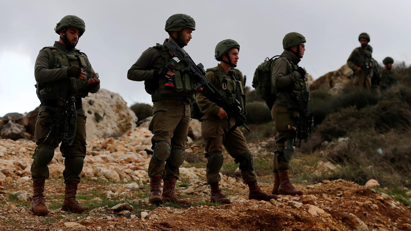 Archivbild: Israelische Soldaten bei einem Einsatz nahe Ramallah im Westjordanland.