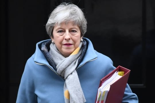 Nach Wunsch von Theresa May soll ihr Land die EU erst Ende Juni verlassen, an der EU-Wahl im Mai aber trotzdem nicht teilnehmen.