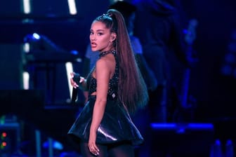Ariana Grande hat den Song "My Favorite Things" von Rodgers & Hammerstein neu interpretiert.