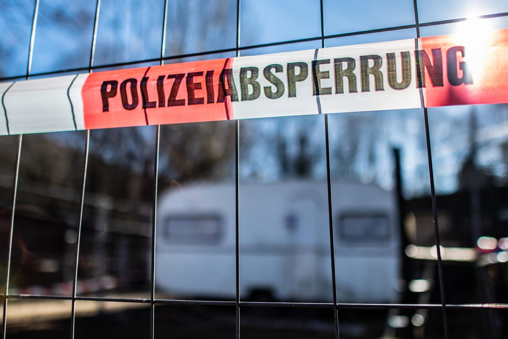Polizeiermittlungen auf Campingplatz in Lügde: Es wurden noch mehr Kindern in Obhut genommen.
