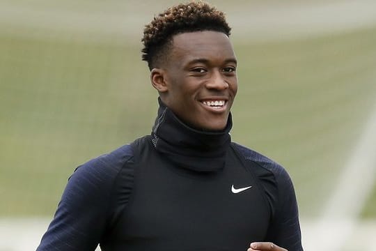 Der Engländer Callum Hudson-Odoi soll nun auch das Interesse des BVB geweckt haben.