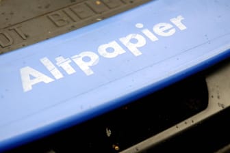 Altpapiertonne