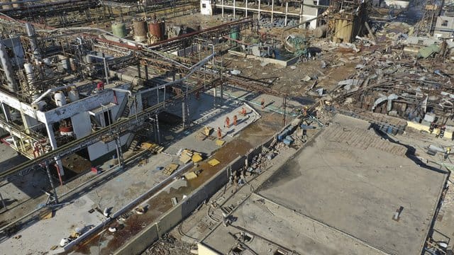 Die Explosion verwandelte den Chemiepark in ein Trümmerfeld.