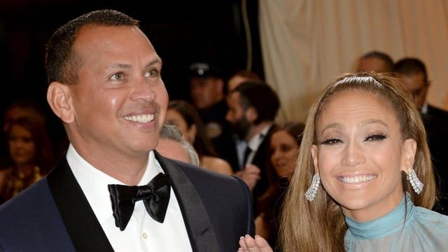 Alex Rodriguez und Jennifer Lopez sind auf dem Sprung zum Traualtar. Alex Rodriguez und Jennifer Lopez sind auf dem Sprung zum Traualtar.