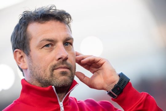 Markus Weinzierl trainiert derzeit den VfB Stuttgart.