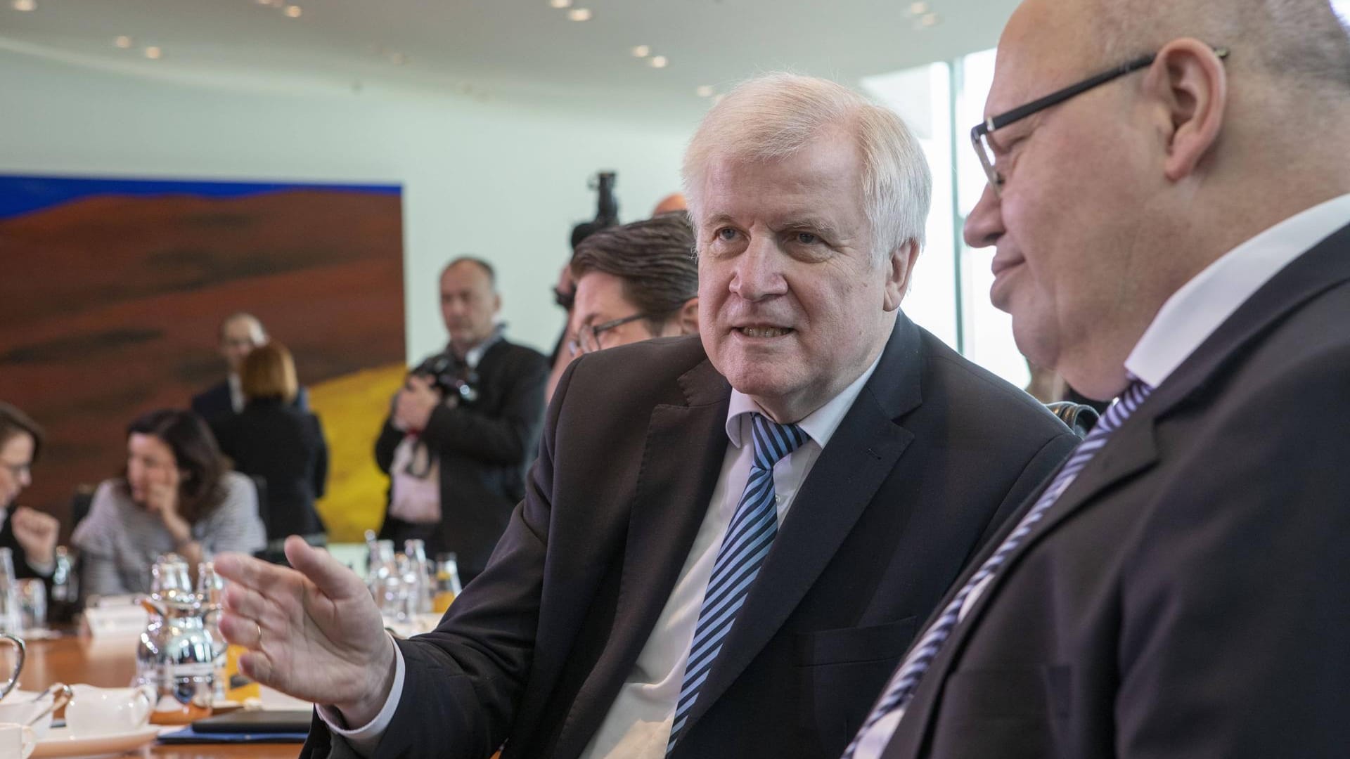 Bundesinnenminister Horst Seehofer: Wie kann er auf die Frage nach einem islamfeindlichen Klima klar antworten?