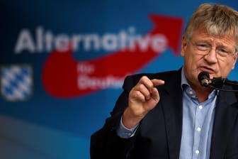 Co-Chef der AfD Jörg Meuthen: Er ist offenbar in dubiose Spendenzahlungen an seine Partei verwickelt (Symbolbild).