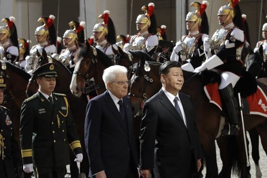 Italiens Präsident Sergio Mattarella empfängt den chinesischen Präsidenten Xi Jinping am Quirinalspalast in Rom.
