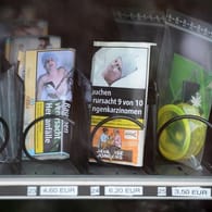 Automat für legale Cannabis-Produkte in Trier.