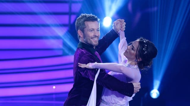 Als erstes Paar mussten Schauspieler Jan Hartmann (l) und Renata Lusin (r) RTL-Tanzshow Let’s Dance verlassen.