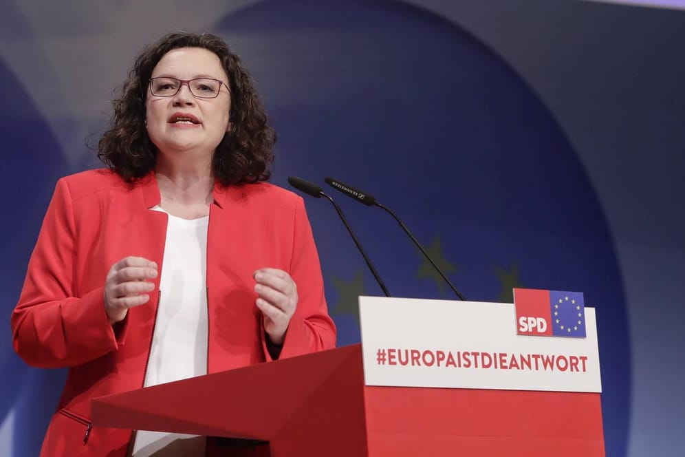 Andrea Nahles auf dem Parteikonvent der SPD: Die Sozialdemokraten machen den Rechtspopulisten eine Kampfansage.