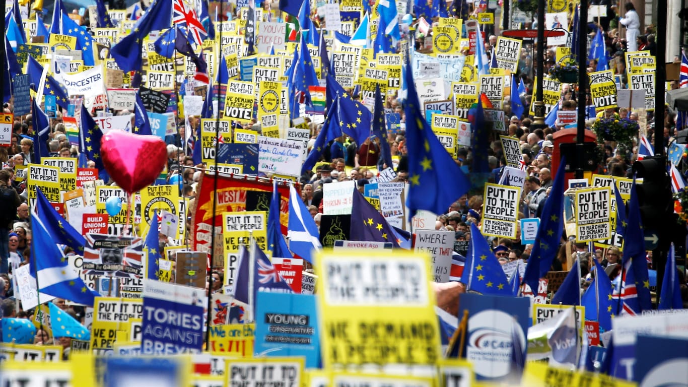 Hunderttausende Demonstranten sind nach London gekommen, um gegen den Brexit zu demonstrieren.