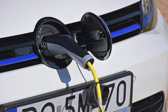 E-Volkswagen Golf GTE: Der Volkswagen-Konzern rechnet mit einer stärkeren Förderung der Elektromobilität.