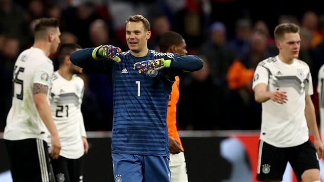 Zeigte in Amsterdam eine starke Leistung: DFB-Keeper Manuel Neuer. Zeigte in Amsterdam eine starke Leistung: DFB-Keeper Manuel Neuer.