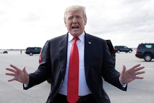 Sieht sich in der Russland-Affäre vollständig entlastet: US-Präsident Donald Trump.