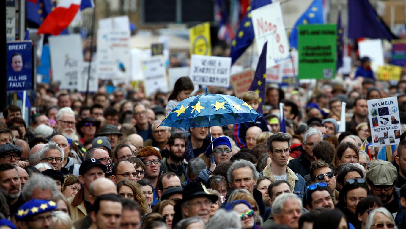 Sie wollen bleiben: Schätzungsweise über eine Million Menschen protestierten am Samstag in London gegen den EU-Austritt Großbritanniens.