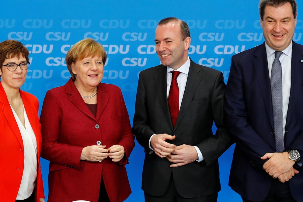 Treffen der Unionsschwestern in Berlin (v.l.): CDU-Chefin Annegret Kramp-Karrenbauer, Bundesklanzlerin Angela Merkel, EVP-Spitzenkandidat Manfred Weber und CSU-Chef Markus Söder.